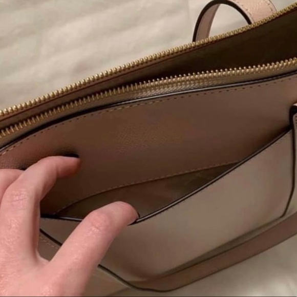 Michael Kors Maddie Medium Crossgrain Leather Tote - Picture 5 of 7